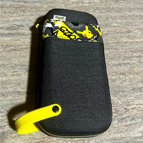 Pokemon | Other | Nwot Pokmon Pikachu Themed Black And Yellow Nintendo ...